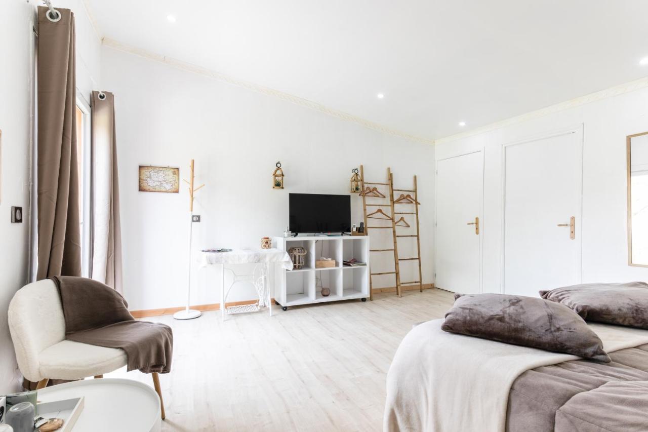 Bed and Breakfast Domaine Mon Doux Reve Террассон Экстерьер фото