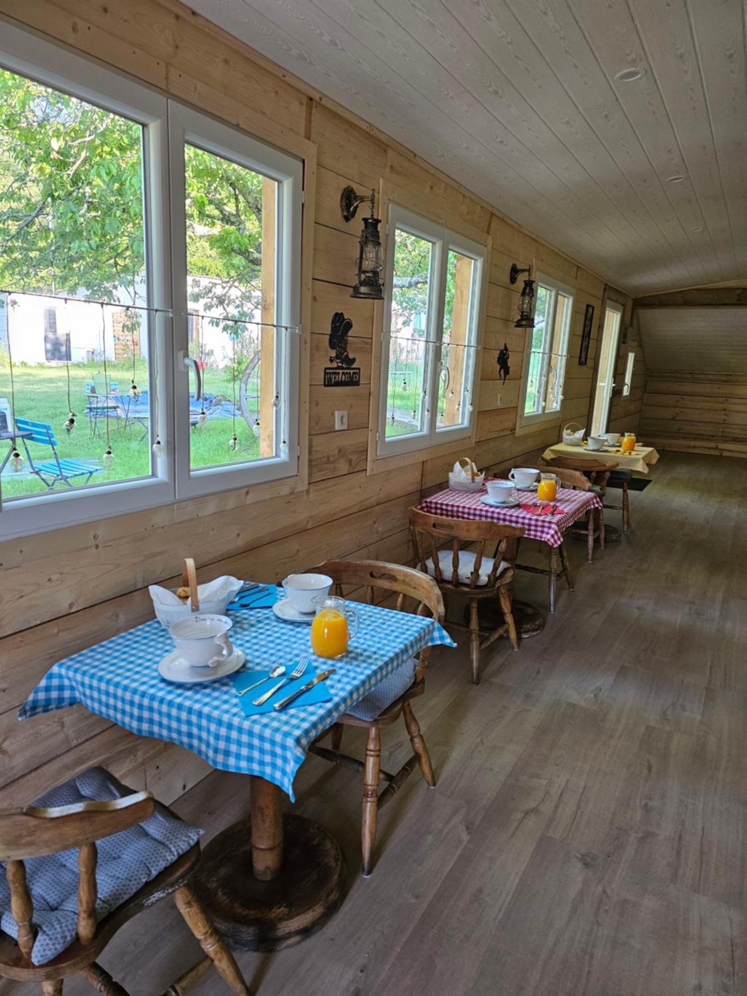 Bed and Breakfast Domaine Mon Doux Reve Террассон Экстерьер фото